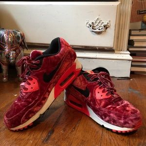 ❌SOLD ❌ Nike Air Max 90: Red Velvet Anniversary